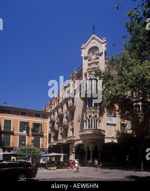 Storica Gran Hotel, ex Hotel di lusso gestito come galleria d'arte + ristorante + centro espositivo, Palma de Mallorca, Spagna. Foto Stock