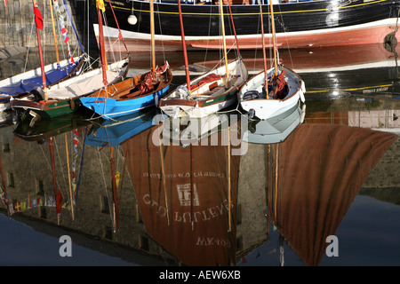 Barche a vela ormeggiata a Dinnet Boat Festival, Moray Firth, Morayshire, Scotland Regno Unito Foto Stock