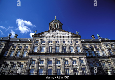 Amsterdam Palazzo Reale e su piazza Dam Foto Stock