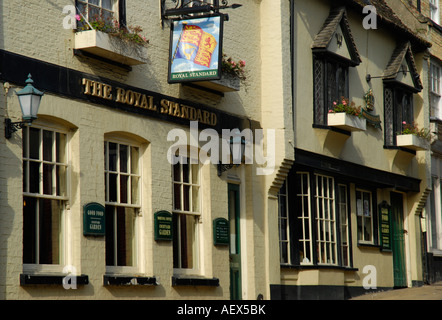 Il Royal Standard pub sulla Forehill Ely Cambridgeshire Inghilterra Foto Stock