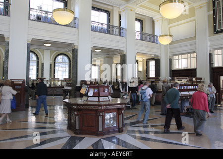 L'Ufficio Generale delle Poste area pubblica O'Connell Street Dublin costruito nel 1814 1818 per disegni di Francis Johnston Foto Stock