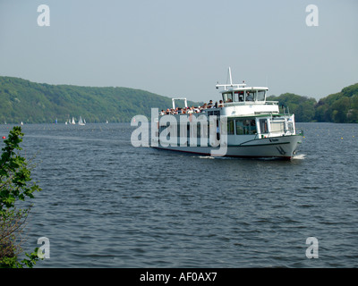 Escursione in barca nave sul lago Baldeneysee Baldeney in Essen Foto Stock