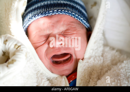 Bambino a due settimane Foto Stock