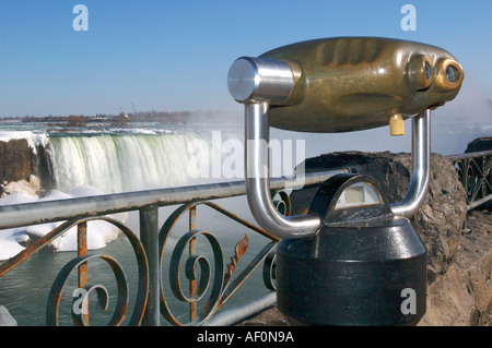 A gettone visore Binoculare Telescopio Niagara Falls Ontario Canada Foto Stock