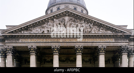 Parigi, Pantheon (ehemals Ste-Genevieve), Rilievo im Tympanon Foto Stock