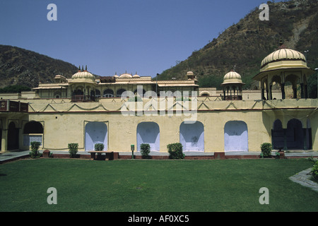 Vista di Sisodia Rani ka Bagh Queens il palazzo e i giardini di 6 km a est di Jaipur India Rajasthan Foto Stock