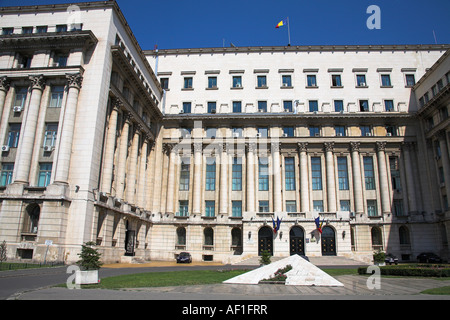 Ex Comitato Centrale del Partito Comunista Edificio, Piazza della Rivoluzione, Bucarest, Romania Foto Stock