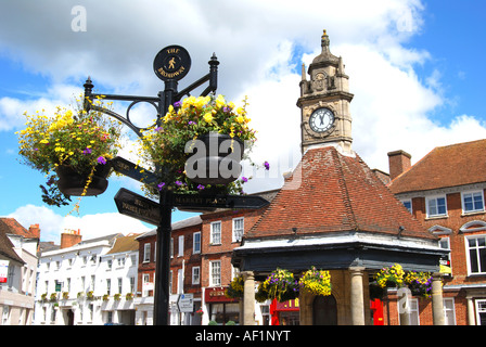 Clock House, Northbrook Street e Broadway, Newbury, Berkshire, Inghilterra, Regno Unito Foto Stock