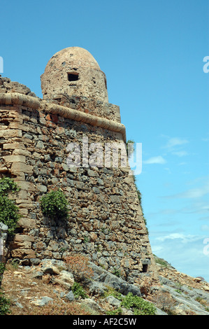 Rovine della vecchia fortezza sulla piccola isola di Imeri Gramvoussa vicino all isola di Creta, Grecia Foto Stock