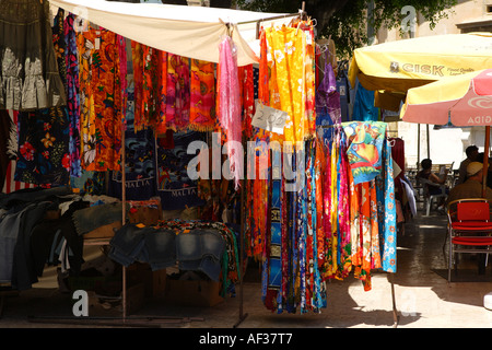 Pressione di stallo di mercato, Piazza Indipendenza, Victoria (Rabat), Gozo, Malta. Foto Stock