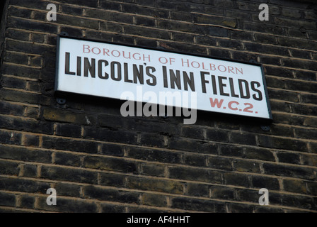 Vecchia Lincoln' s Inn Fields Borough di Holborn strada segno Londra Inghilterra Foto Stock