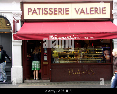 Patisserie Valerie panificio Old Compton street west end di Londra Inghilterra Foto Stock