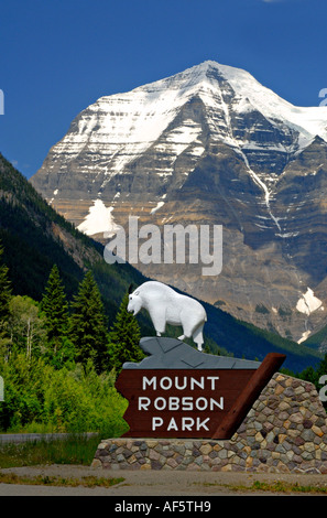 Monte Robson e ingresso al parco di White Mountain segno di capra Foto Stock