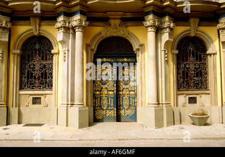 Porte del palazzo universitario alloggiamento dell'Aula Leopoldina stanza a Wroclaw in Polonia Foto Stock