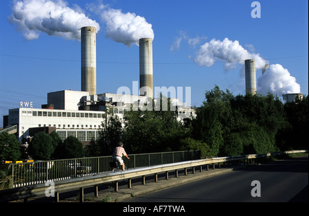 Frimmersdorf di centrali elettriche a carbone, Grevenbroich, Renania settentrionale-Vestfalia (Germania). Foto Stock