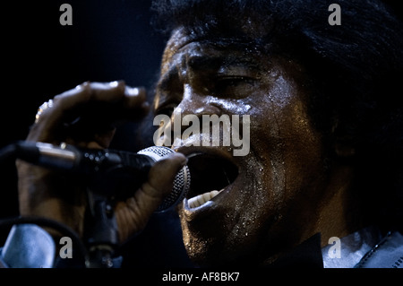 James Brown suona a Londra Foto Stock