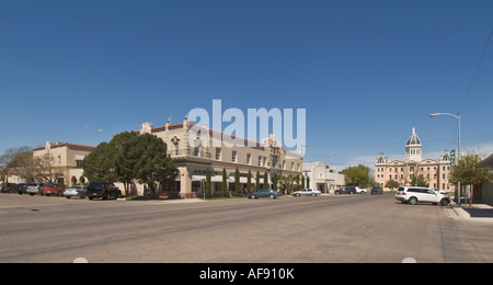 Texas Marfa El Paisano Hotel e Presidio County Courthouse Foto Stock