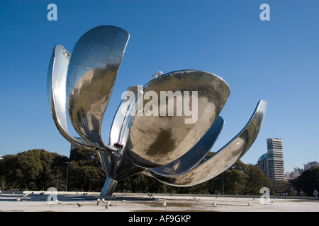 Floralis Generica monumento, Buenos Aires Foto Stock