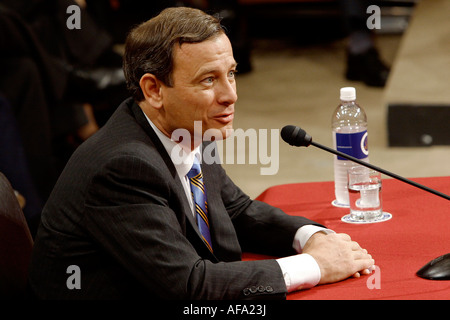 Corte Suprema Chief Justice John Roberts durante la sua audizione di conferma davanti al Senato degli Stati Uniti Comitato Giudiziario Foto Stock