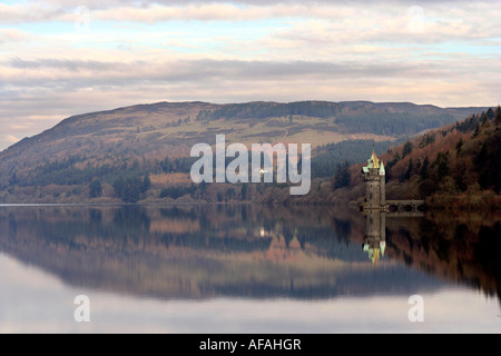 Lake Vyrnwy riflessione, il Galles Centrale Foto Stock