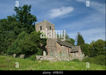 St Martins chiesa Cwmyoy influenzata da fenomeni di subsidenza Mid Wales UK Foto Stock