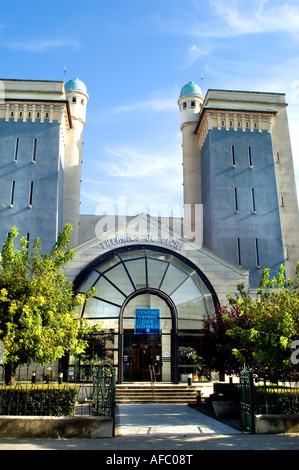 La Vichy Thermes Spa Acqua neo-moresco del centro termale des Domes Foto Stock