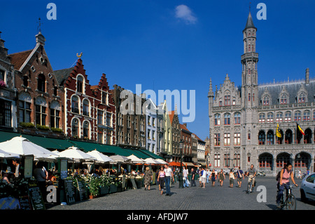 Marktplatz, Ristoranti, Bruegge, Flandern Belgio Foto Stock