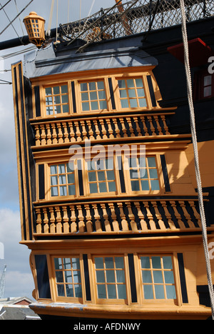 Bow window, HMS Victory, Historic Dockyard, Portsmouth, Hampshire, Inghilterra, Regno Unito Foto Stock
