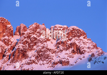 Catinaccio mountain (Rosengarten) al tramonto, Nova Levante (Welschnofen) Val d'Ega (Val d'Ega) Trentino Alto Adige Gennaio 2004 Foto Stock