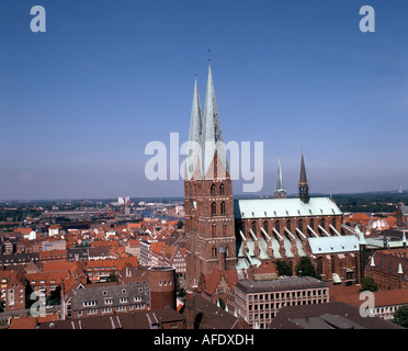 Vista della città mostra Marienkirche, Lubecca, Schleswig-Holstein, Germania Foto Stock