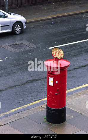 Originale King George postbox in Ealing Londra City Inghilterra REGNO UNITO Foto Stock