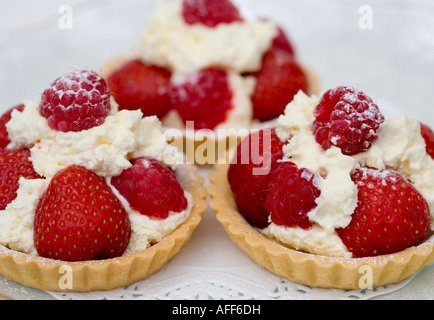 Tartellette alle fragole Foto Stock