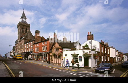 Cheshire Congleton Lawton Street Town Hall e Olde Kings Arms pub Foto Stock