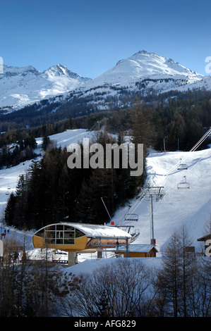 Stazione di sollevamento a Val Cenis, Francia in inverno Foto Stock