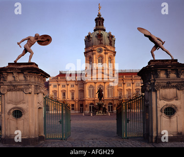DE - BERLINO: il Palazzo di Charlottenburg Foto Stock