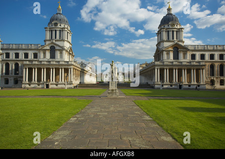 La Old Royal Naval College con il Queens Casa del National Maritime Museum e Royal Observatory al di là di Greenwich Foto Stock