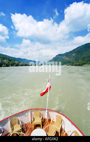 Nave passeggeri sul Danubio nella Wachau Foto Stock