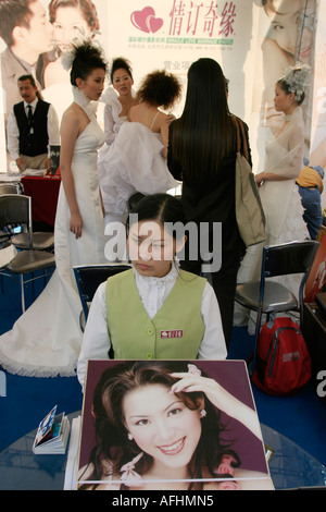 La vendita di foto di matrimonio Foto Stock