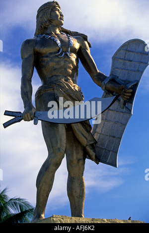 Statua di Lapu Lapu, Mactan Island, Cebu, Visayas, Filippine Foto Stock