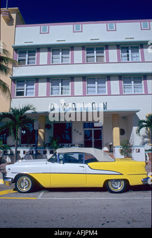 Classic Car Avalon Hotel Ocean Drive Miami Beach Foto Stock