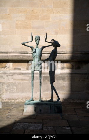 Scultura Moderna in motivi di Magdalen College di Oxford 2 Foto Stock