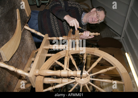 Rendendo le ruote di filatura a Melton Mobray Foto Stock