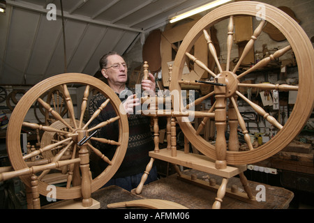 Rendendo le ruote di filatura a Melton Mobray Foto Stock