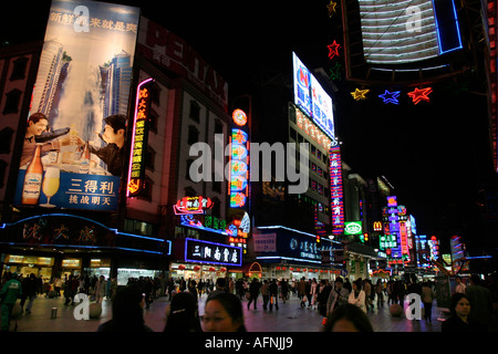 Illuminazione al neon Foto Stock