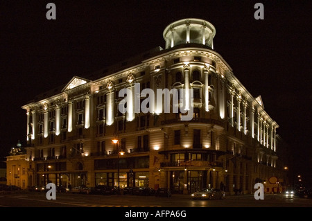Le Royal Meridien Bristol Hotel di notte Varsavia, Warszawa, Polonia, Polska, UE, Europa, europeo Foto Stock