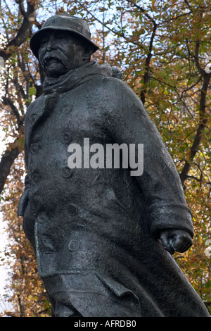 Statua di Georges Clemenceau Parigi Francia Foto Stock