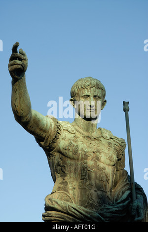 Roma Italia statua dell'Imperatore Augusto Imperatore Cesare Augusto Foto Stock