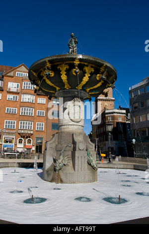 La Caritas di Fontana con schiuma di sapone Copenhagen DANIMARCA Foto Stock