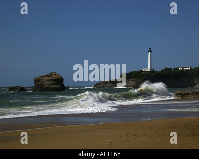 Costa di Biarritz, Francia Europa con il faro Foto Stock