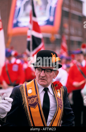 Ulster lealisti giorno arancione parade Belfast Regno Unito Regno Unito Foto Stock